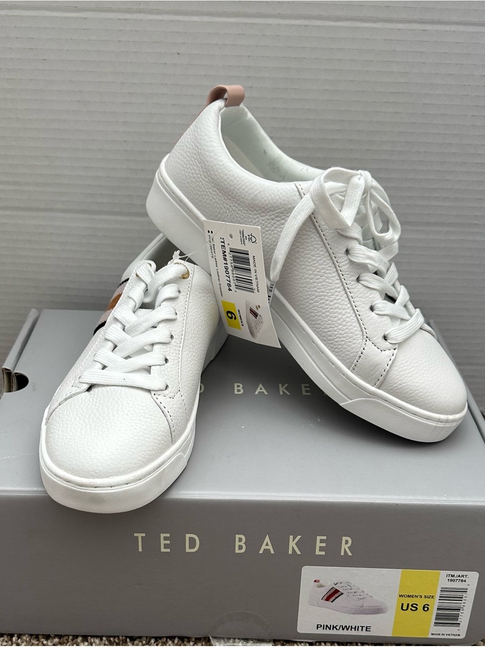 Ted Baker Bailey Icon Pink White Classic Leather Sneaker Tennis Shoe Womens 6 **